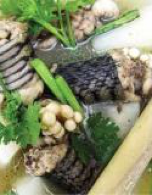 Lẩu rắn hầm sả