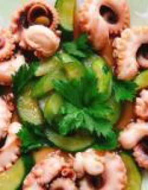 Bạch tuộc xào dưa leo