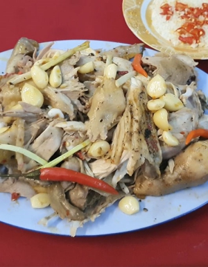 GÀ Homong hấp tỏi