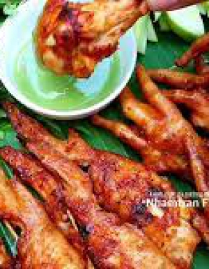 Chân gà nướng sa tế nhỏ