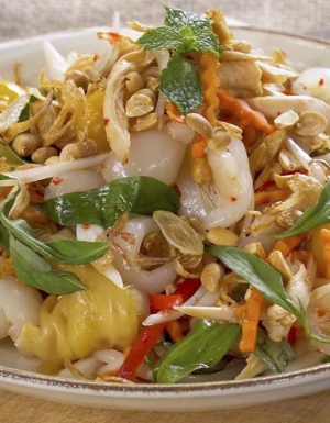 GÀ Homong hấp bóp gỏi