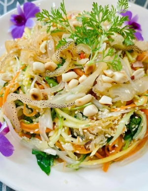 Gỏi sứa biển bóp xoài