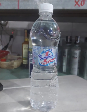 Nước suối number 1